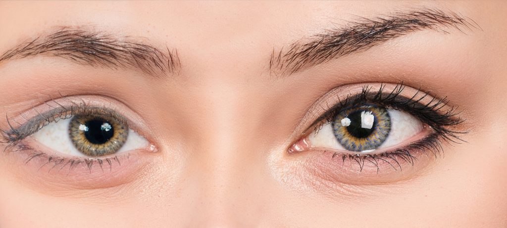 Maquillage permanent des yeux